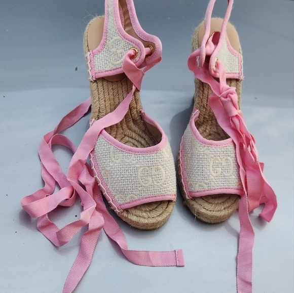 THE PERFECT ANKLE TIE ESPADRILLE Wedge SANDALS FOR THE SUMMER - Picture 12 of 13